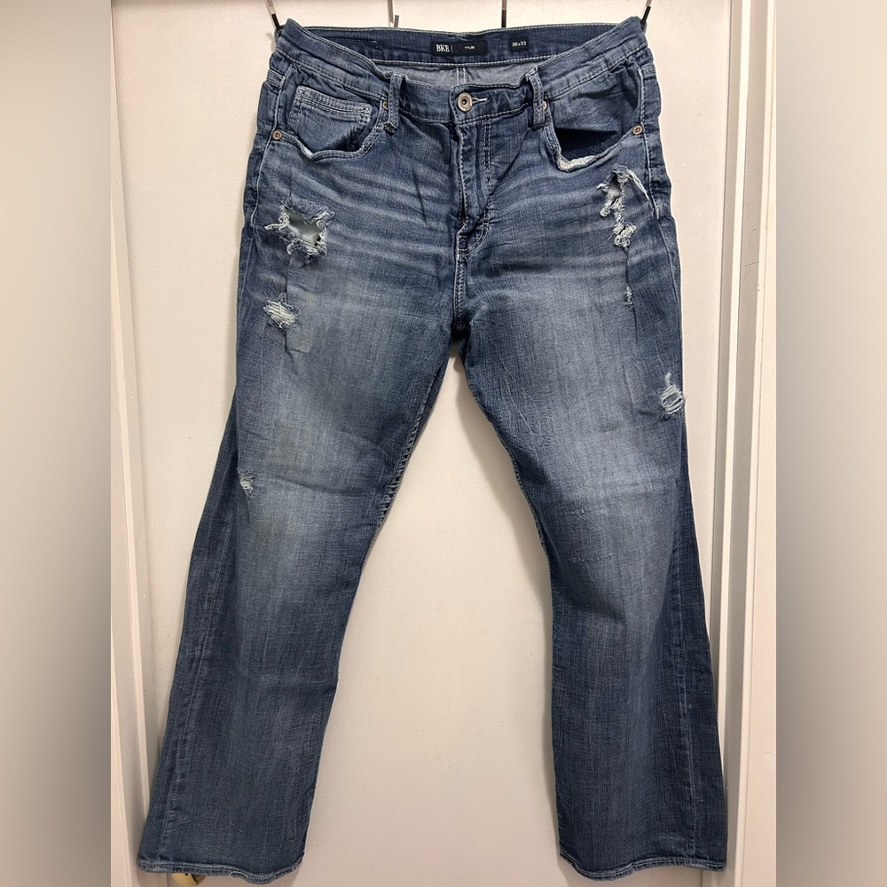 BKE Straight Jeans in Distressed Blue